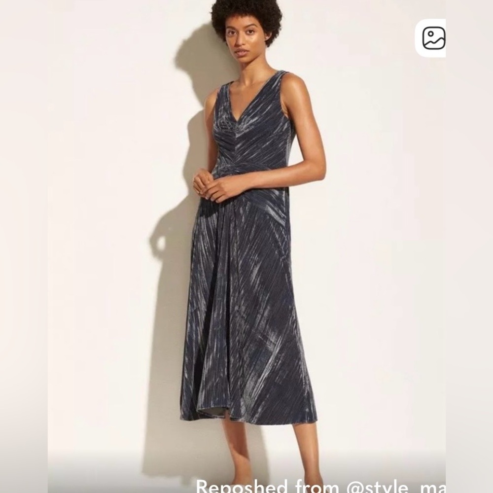 Vince Ruched Textured teal Velvet Sleeveless Dress w ruching at waist boho $398